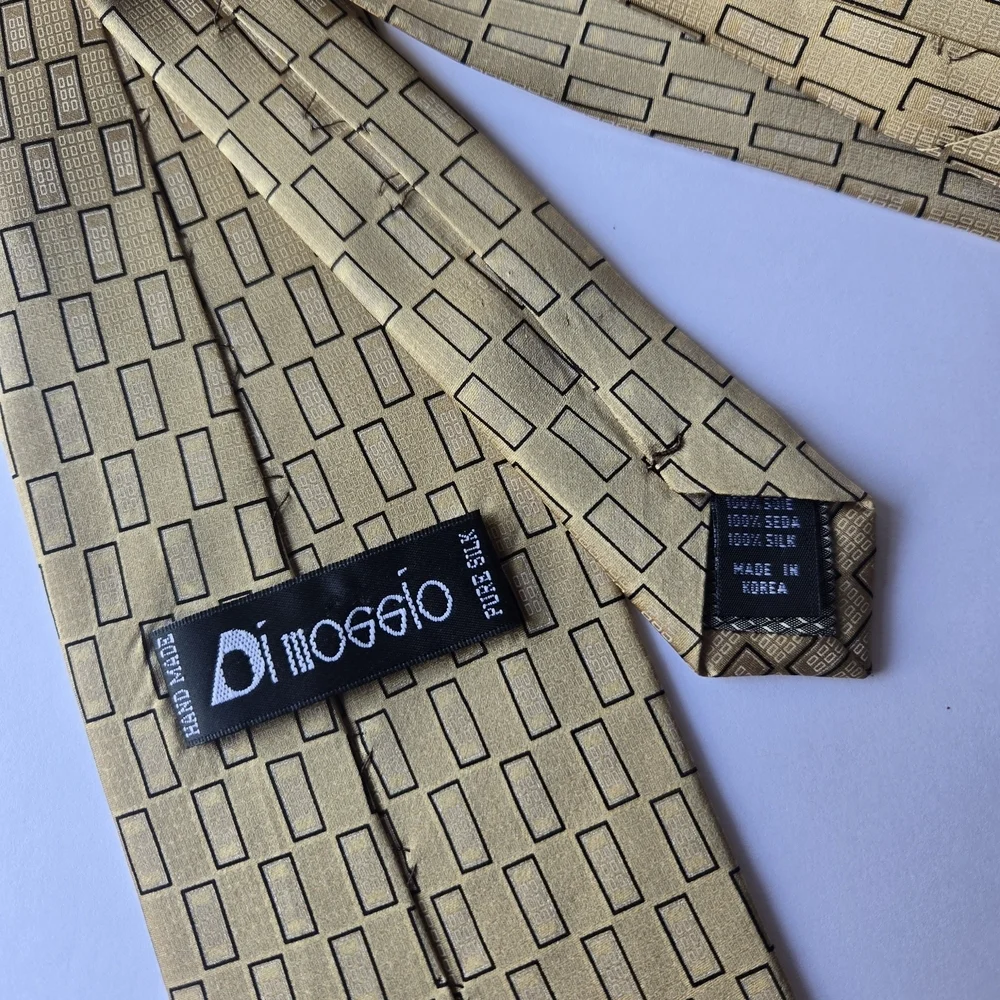 DIMOGGIO Tie 100% Silk, Elegant Gold Patterned Men's Tie